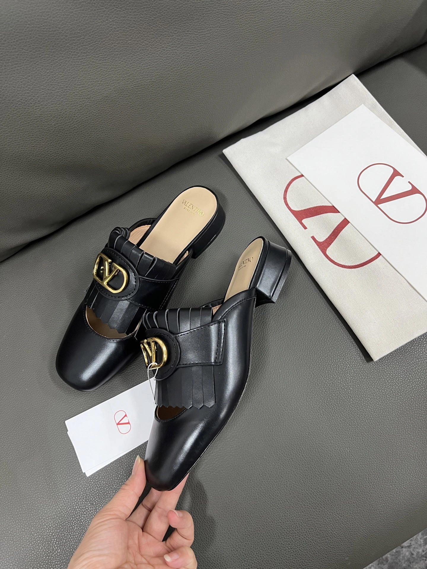 COCO-- V1859ti9o WS0LP8DSH0NO Heel height： 2.5CM Calfskin item:E-X194D4043